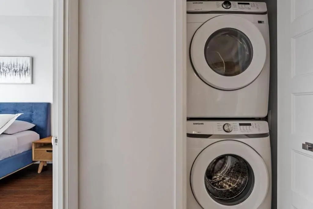 Saphir, Spacious 2-Bedroom Apartment, City Center, Free Parking Québec