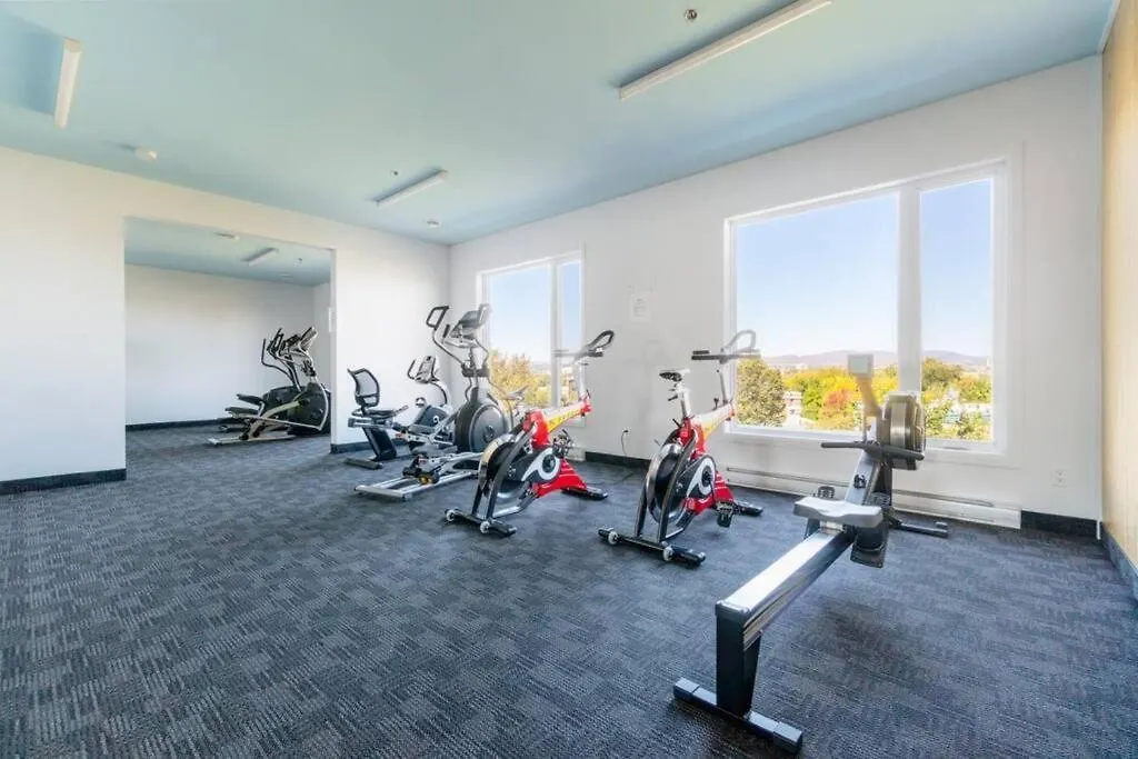 Apartman Saphir, Spacious 2-Bedroom Apartment, City Center, Free Parking Québec